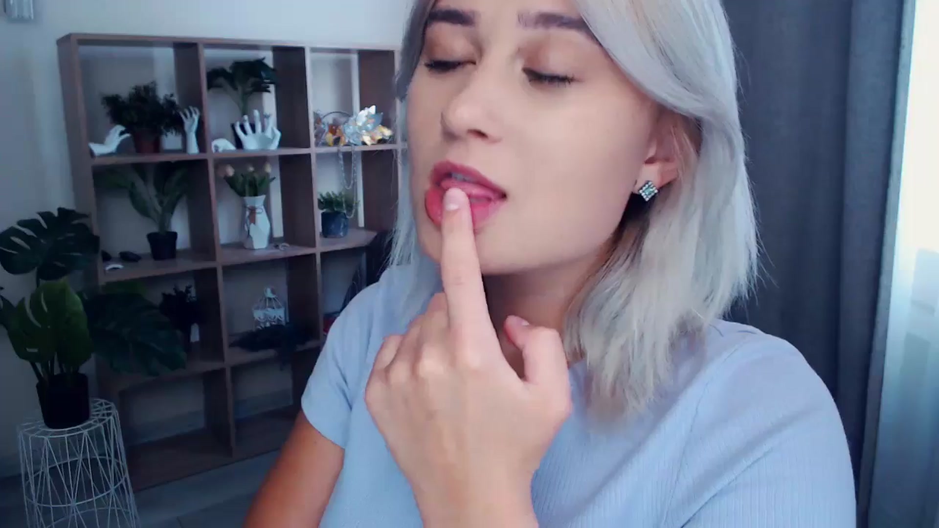 Gallery image thumbnail from Kukla_kolduna's myfreecams stream on, 06/23/2024, 13:13 image 4 of 20