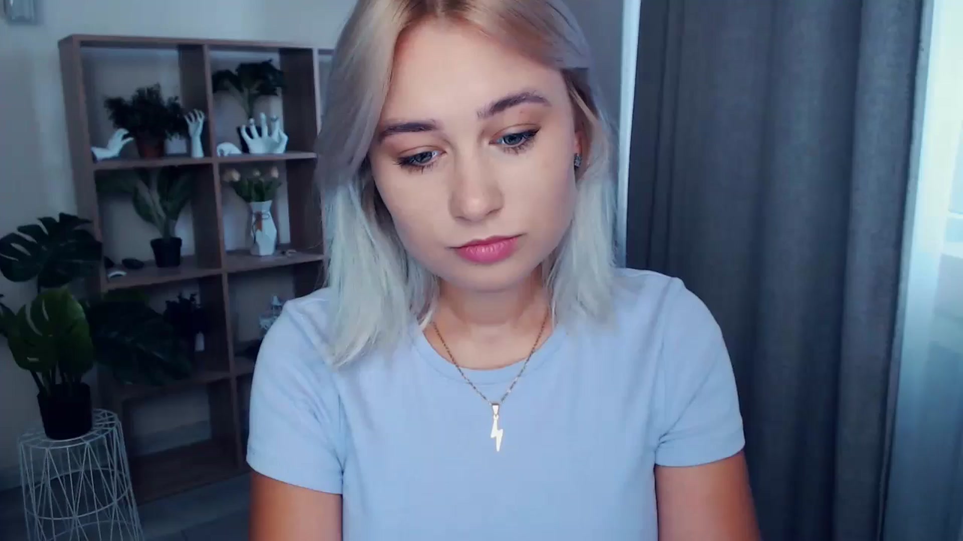 Gallery image thumbnail from Kukla_kolduna's myfreecams stream on, 06/23/2024, 13:13 image 16 of 20