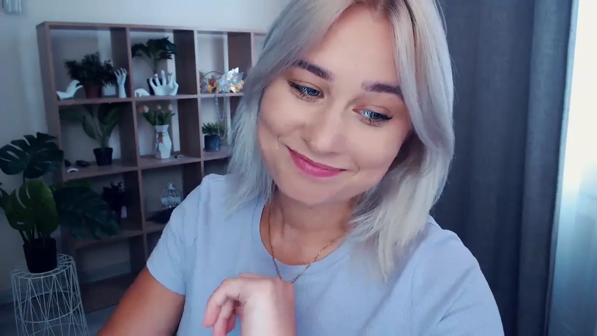 Gallery image thumbnail from Kukla_kolduna's myfreecams stream on, 06/23/2024, 13:13 image 6 of 20