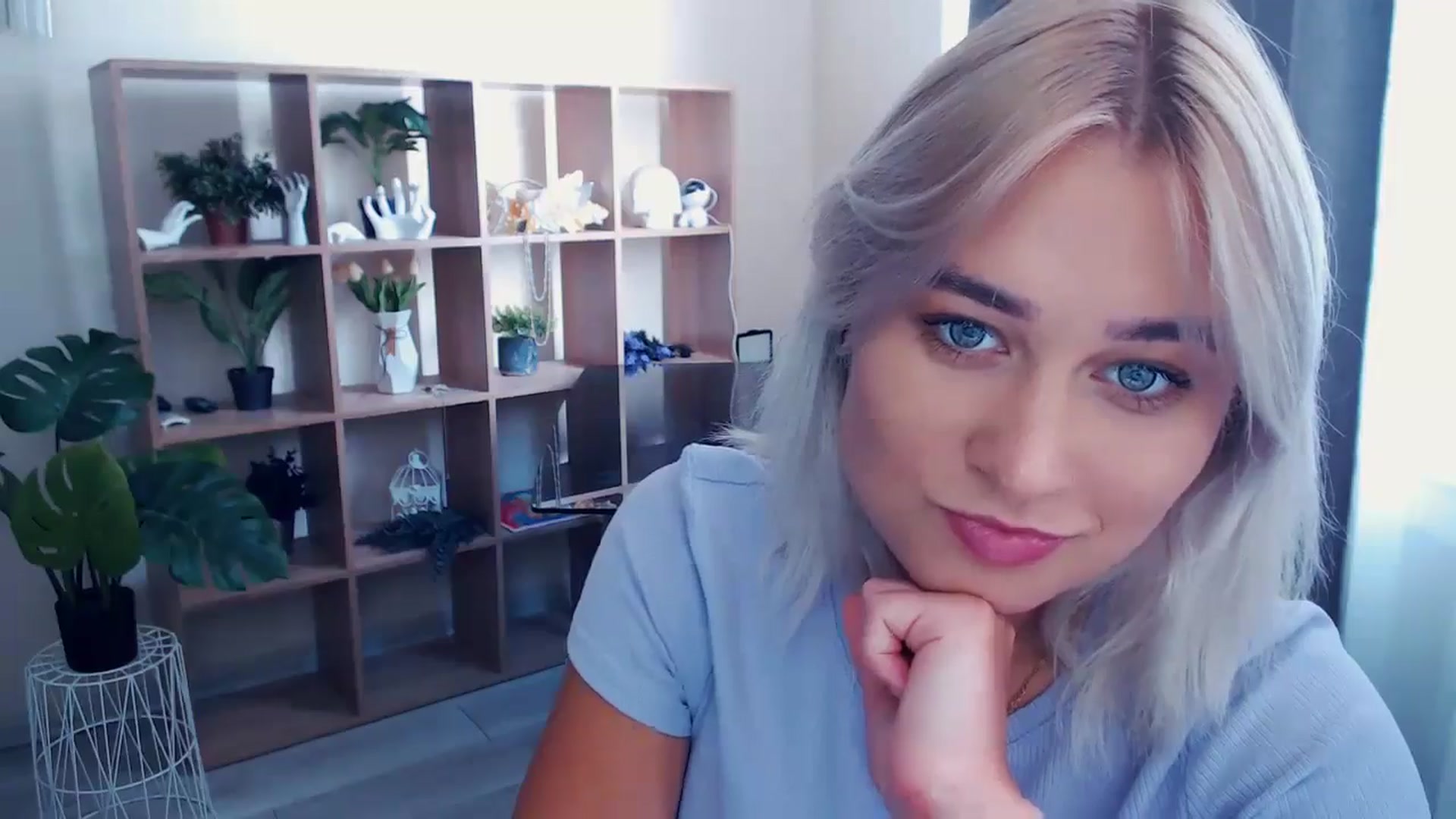 Gallery image thumbnail from Kukla_kolduna's myfreecams stream on, 06/23/2024, 15:07 image 2 of 20