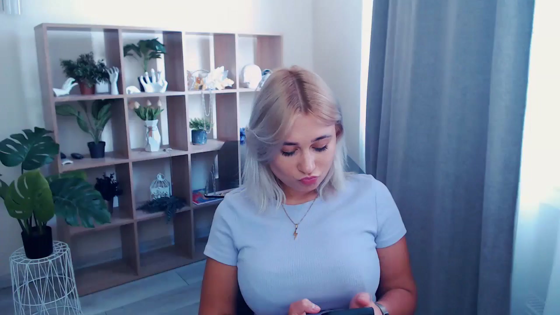 Gallery image thumbnail from Kukla_kolduna's myfreecams stream on, 06/23/2024, 15:07 image 3 of 20
