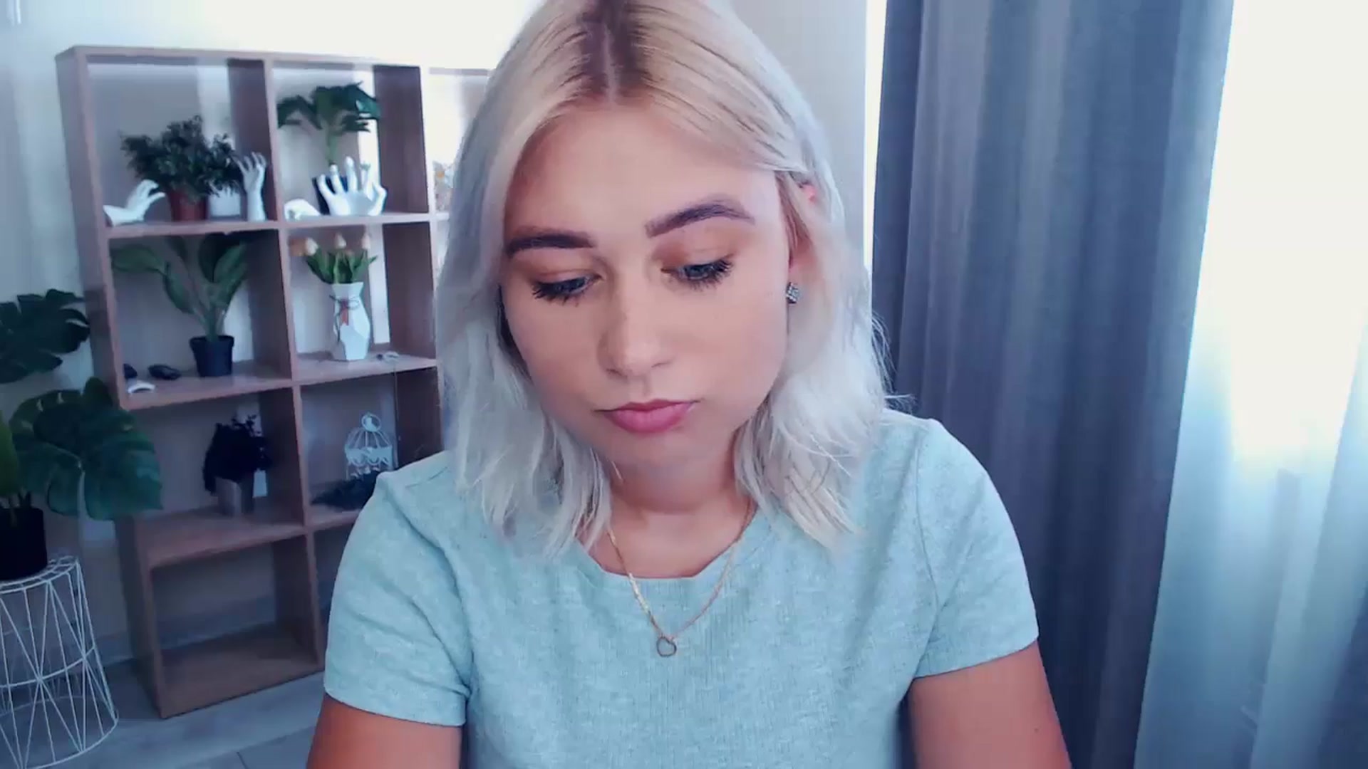 Gallery image thumbnail from Kukla_kolduna's myfreecams stream on, 06/27/2024, 11:36 image 14 of 20