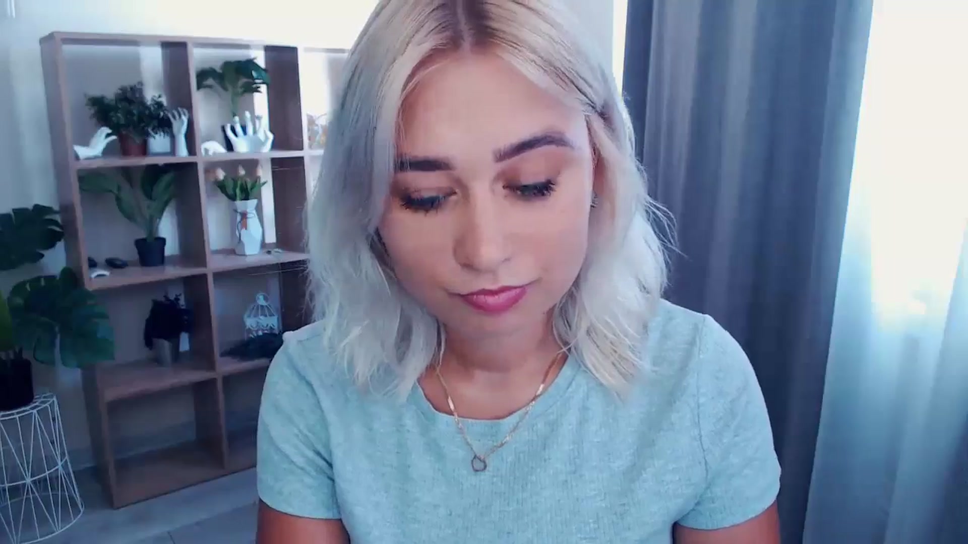 Gallery image thumbnail from Kukla_kolduna's myfreecams stream on, 06/27/2024, 12:31 image 12 of 20