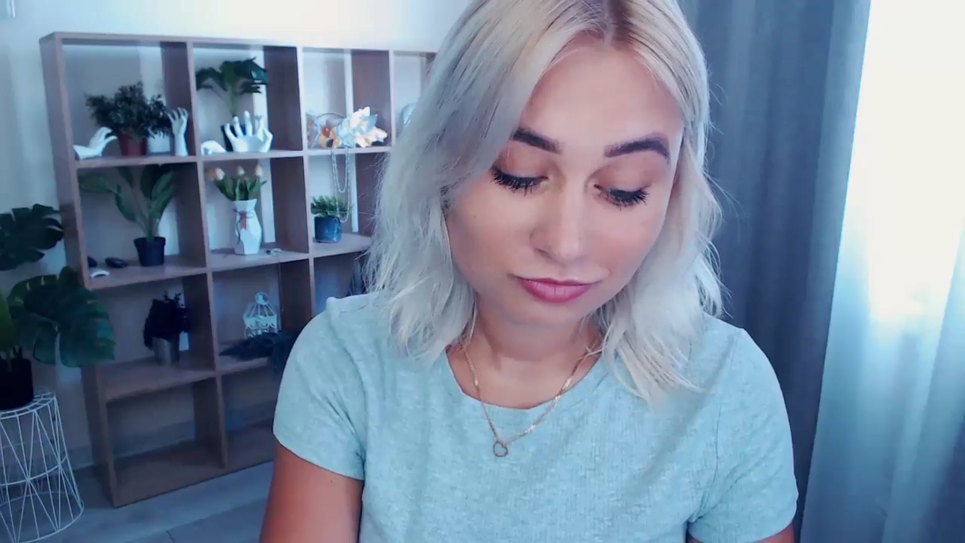 Gallery image thumbnail from Kukla_kolduna's myfreecams stream on, 06/27/2024, 12:31 image 8 of 20