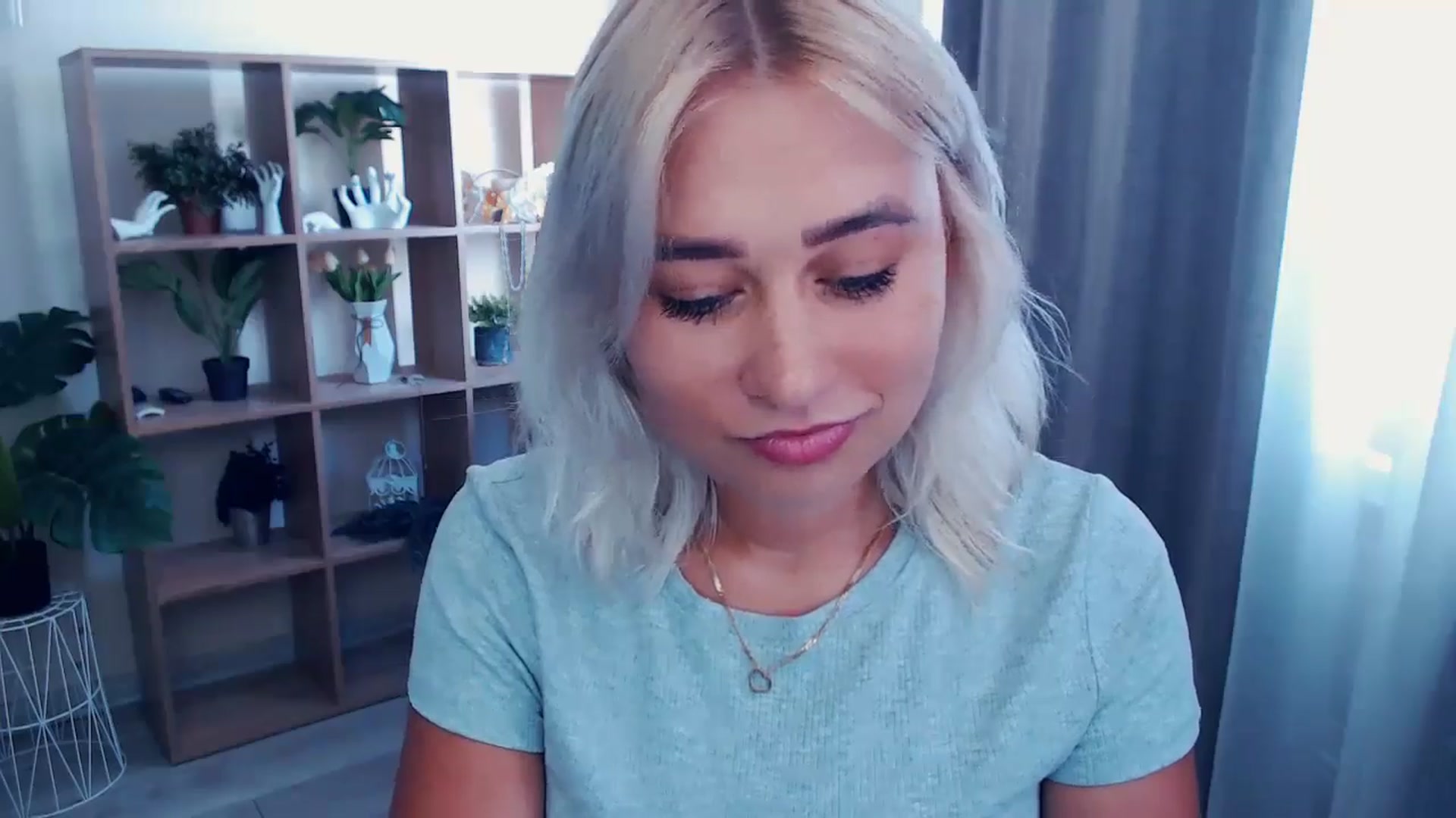Gallery image thumbnail from Kukla_kolduna's myfreecams stream on, 06/27/2024, 12:31 image 10 of 20