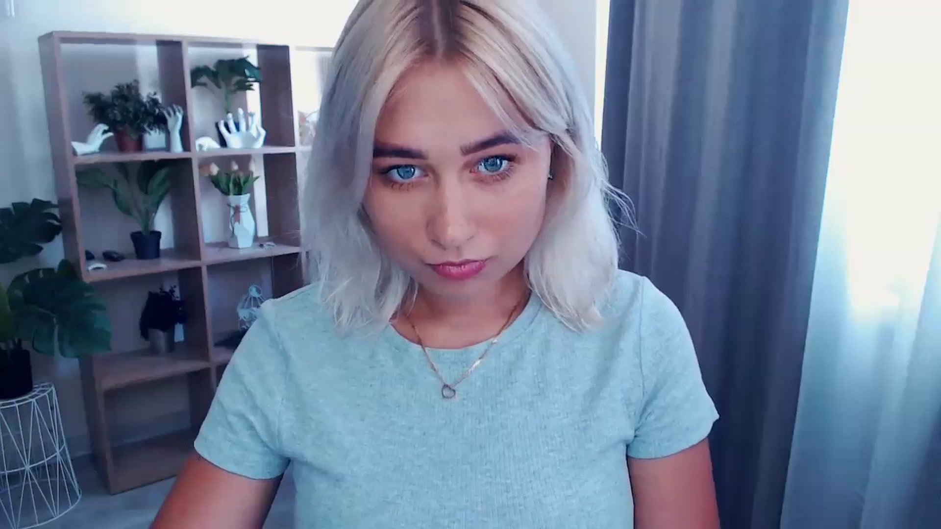 Gallery image thumbnail from Kukla_kolduna's myfreecams stream on, 06/27/2024, 12:31 image 17 of 20