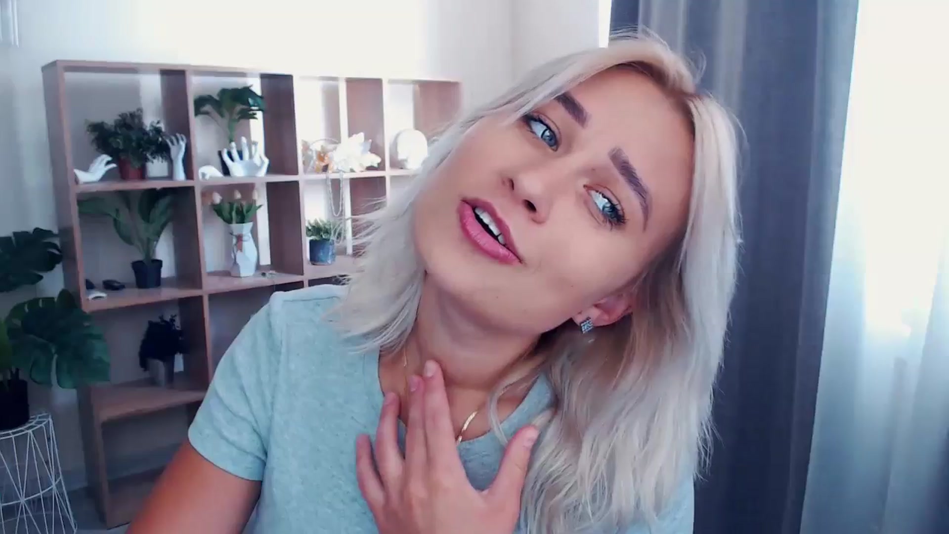 Gallery image thumbnail from Kukla_kolduna's myfreecams stream on, 06/27/2024, 14:30 image 4 of 20