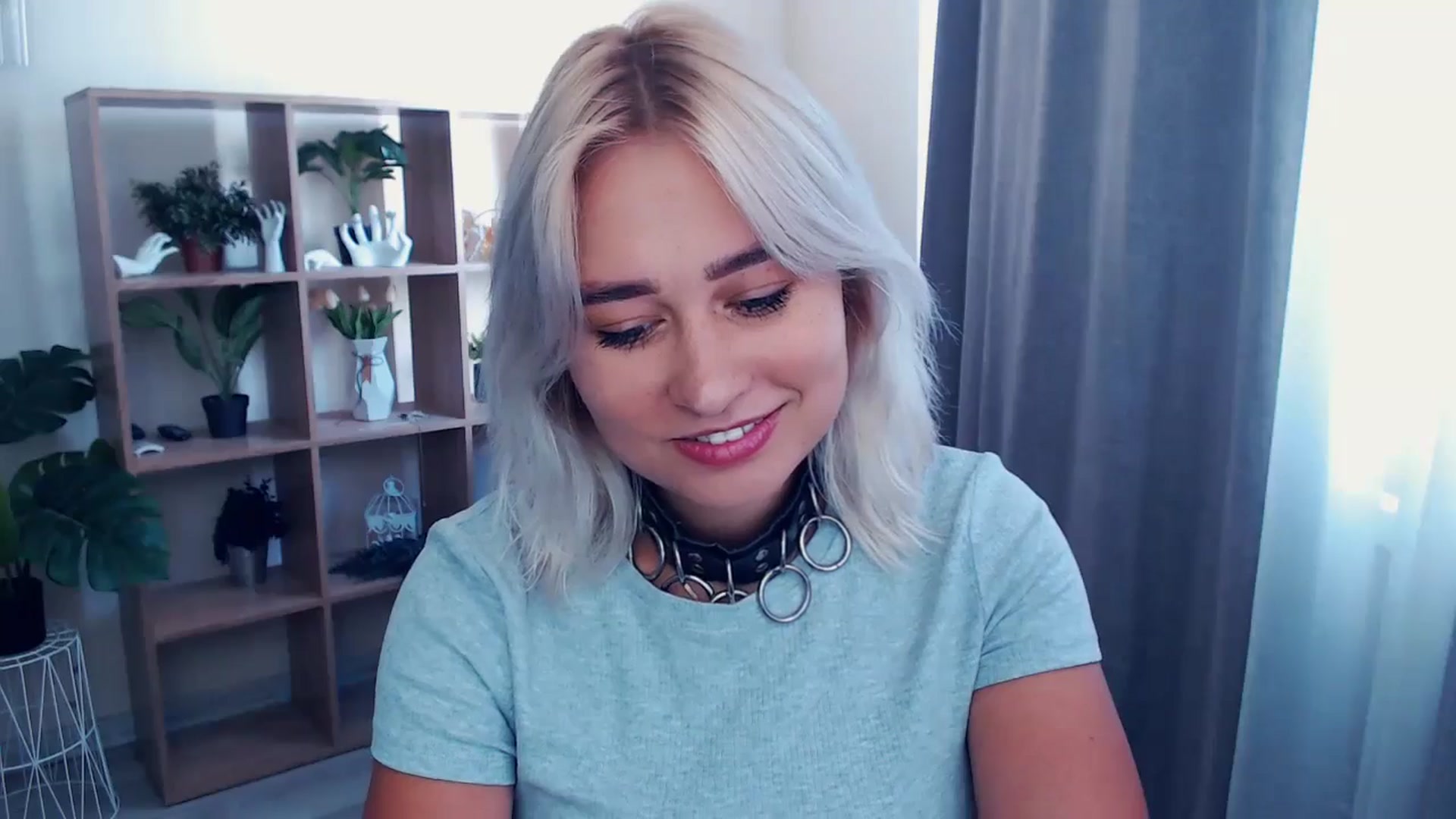 Gallery image thumbnail from Kukla_kolduna's myfreecams stream on, 06/27/2024, 14:30 image 12 of 20