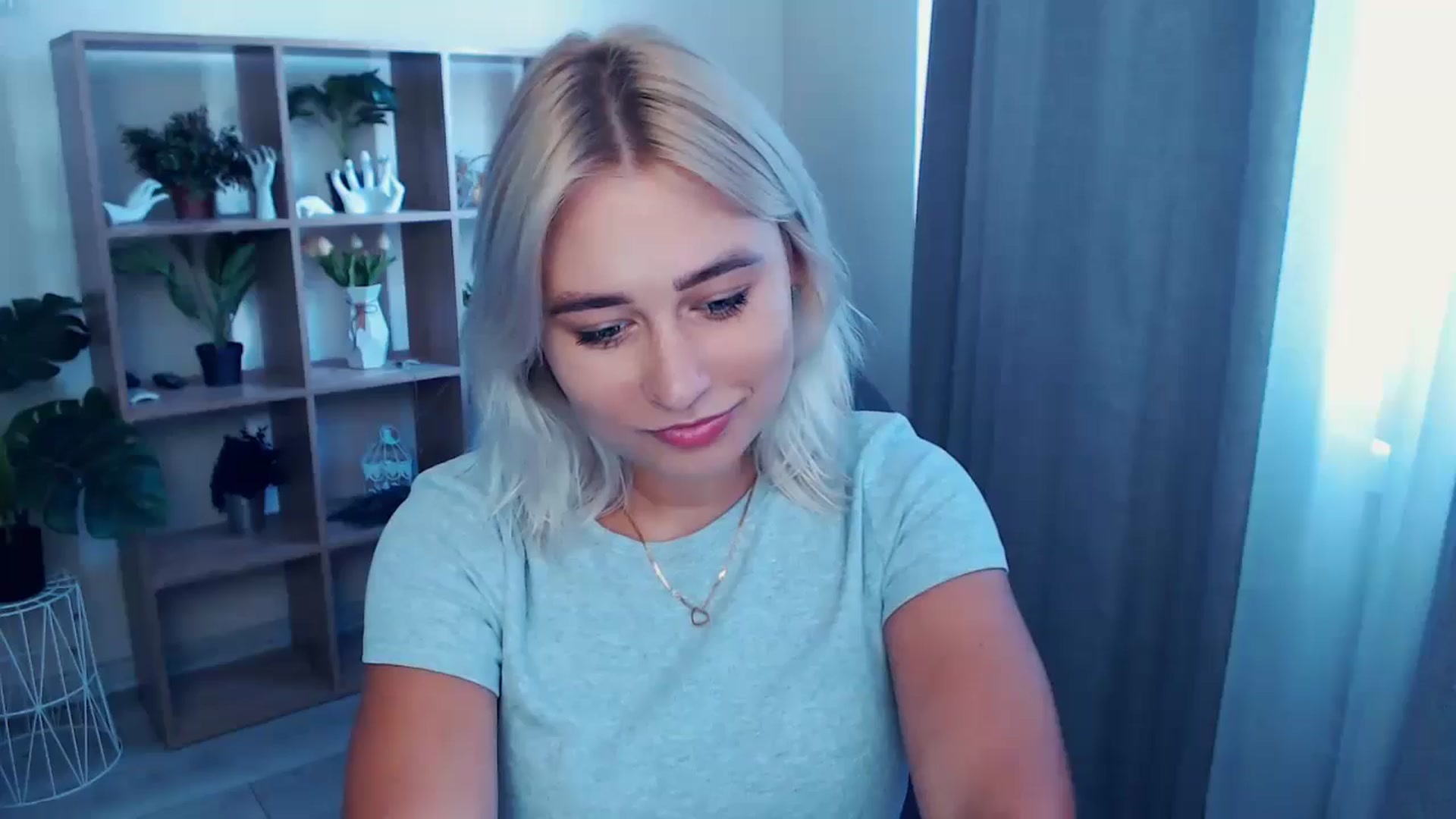 Gallery image thumbnail from Kukla_kolduna's myfreecams stream on, 06/27/2024, 15:14 image 6 of 20