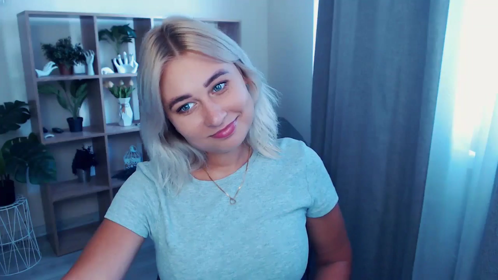Gallery image thumbnail from Kukla_kolduna's myfreecams stream on, 06/27/2024, 15:14 image 7 of 20