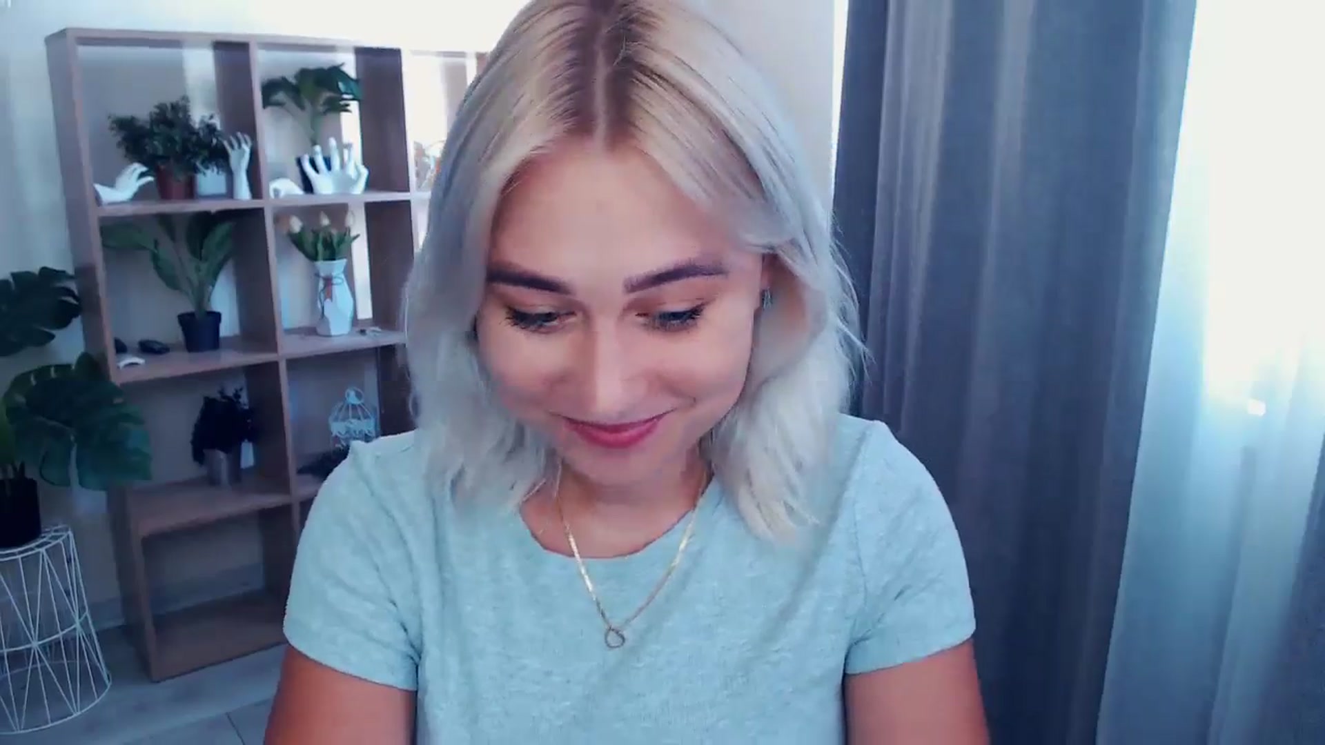 Gallery image thumbnail from Kukla_kolduna's myfreecams stream on, 06/27/2024, 15:14 image 14 of 20