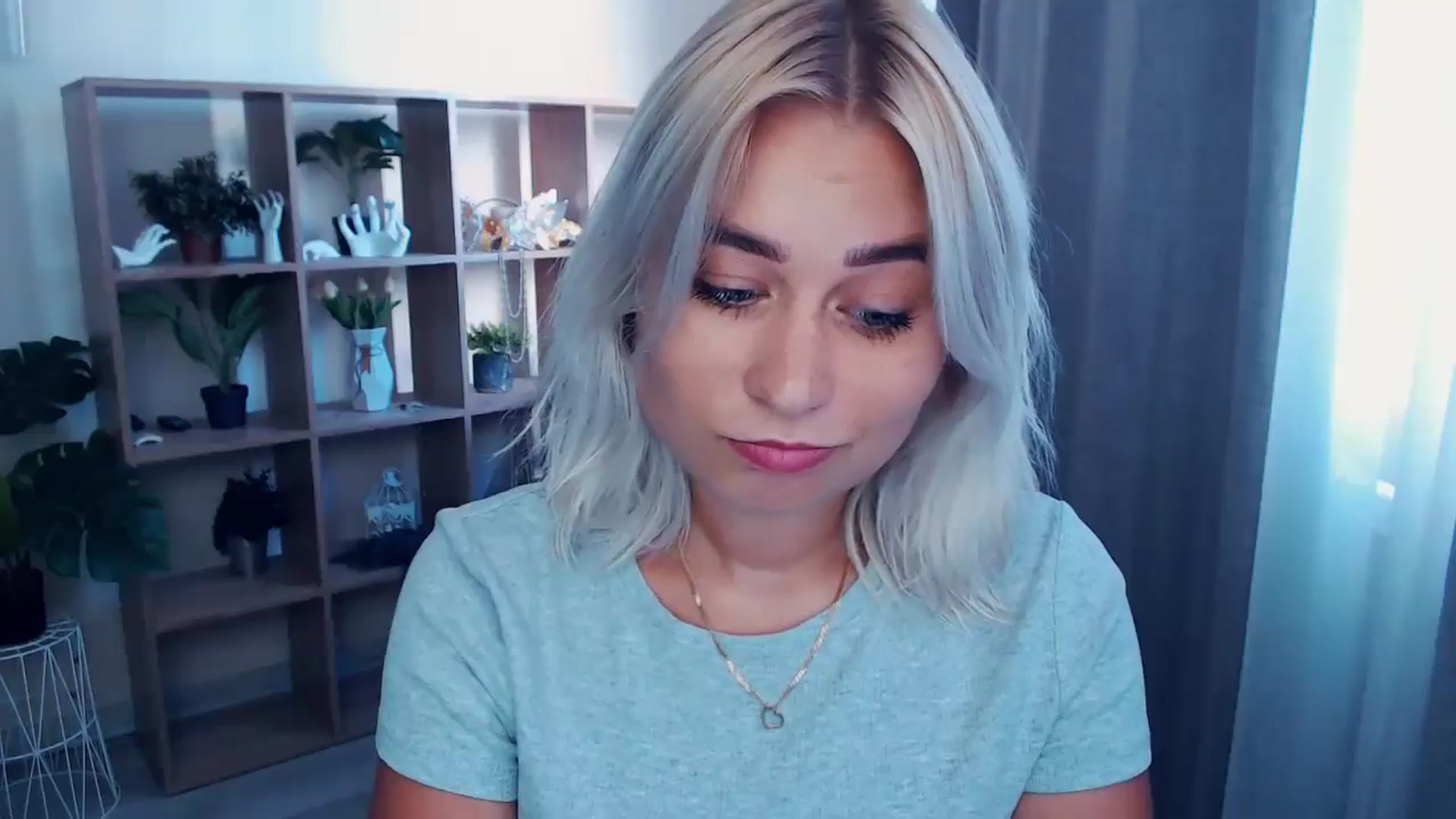 Gallery image thumbnail from Kukla_kolduna's myfreecams stream on, 06/27/2024, 16:18 image 2 of 20