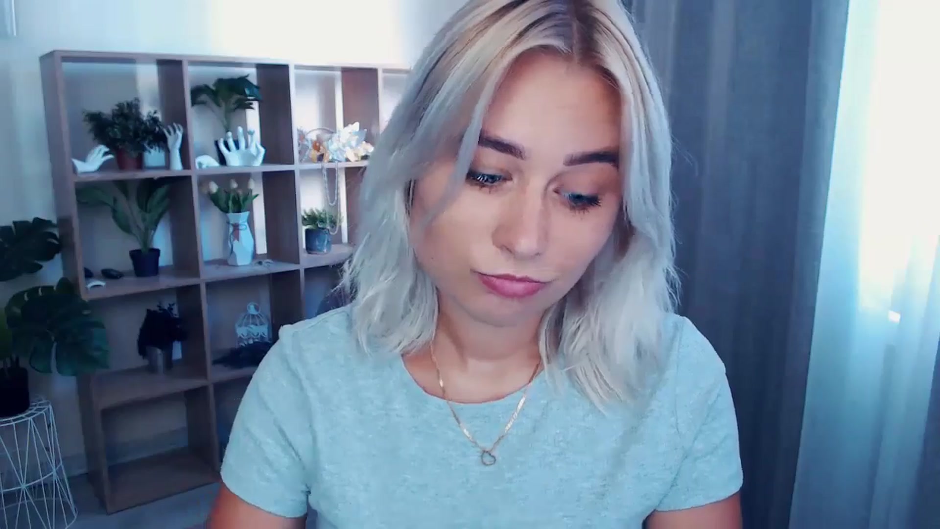 Gallery image thumbnail from Kukla_kolduna's myfreecams stream on, 06/27/2024, 16:18 image 8 of 20