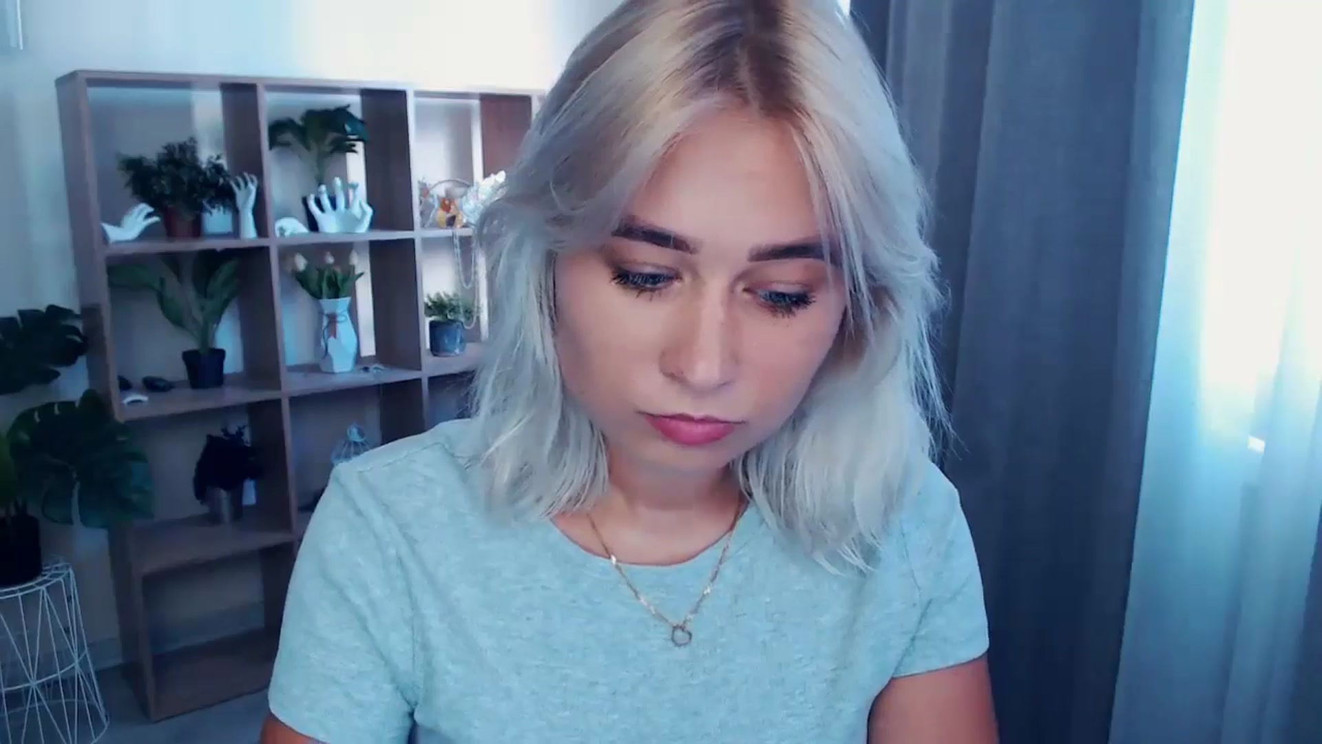 Gallery image thumbnail from Kukla_kolduna's myfreecams stream on, 06/27/2024, 16:18 image 18 of 20