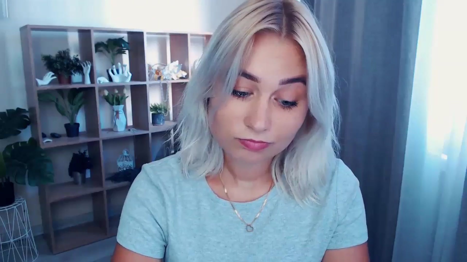 Gallery image thumbnail from Kukla_kolduna's myfreecams stream on, 06/27/2024, 16:18 image 3 of 20