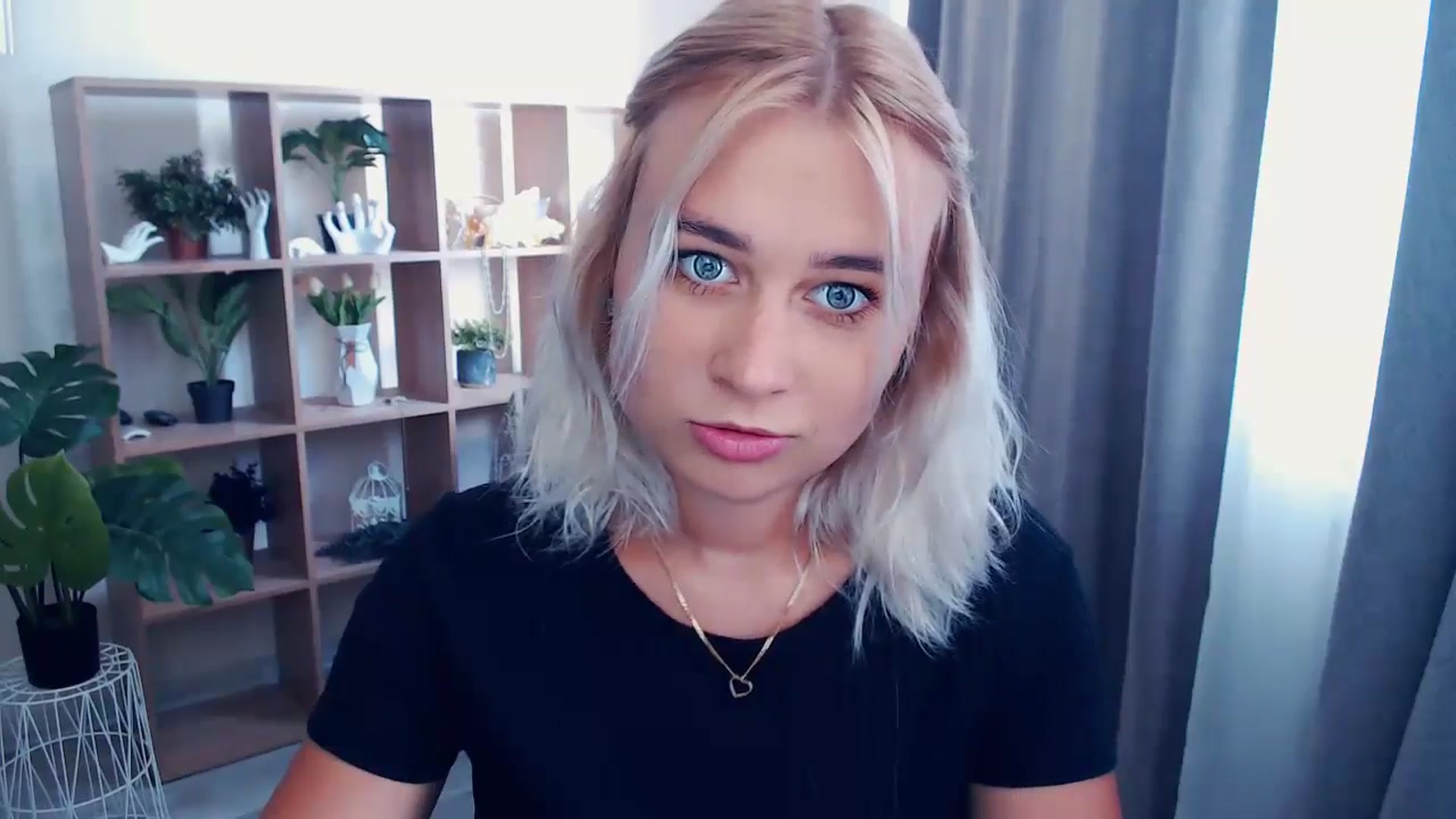 Gallery image thumbnail from Kukla_kolduna's myfreecams stream on, 06/28/2024, 14:51 image 9 of 20