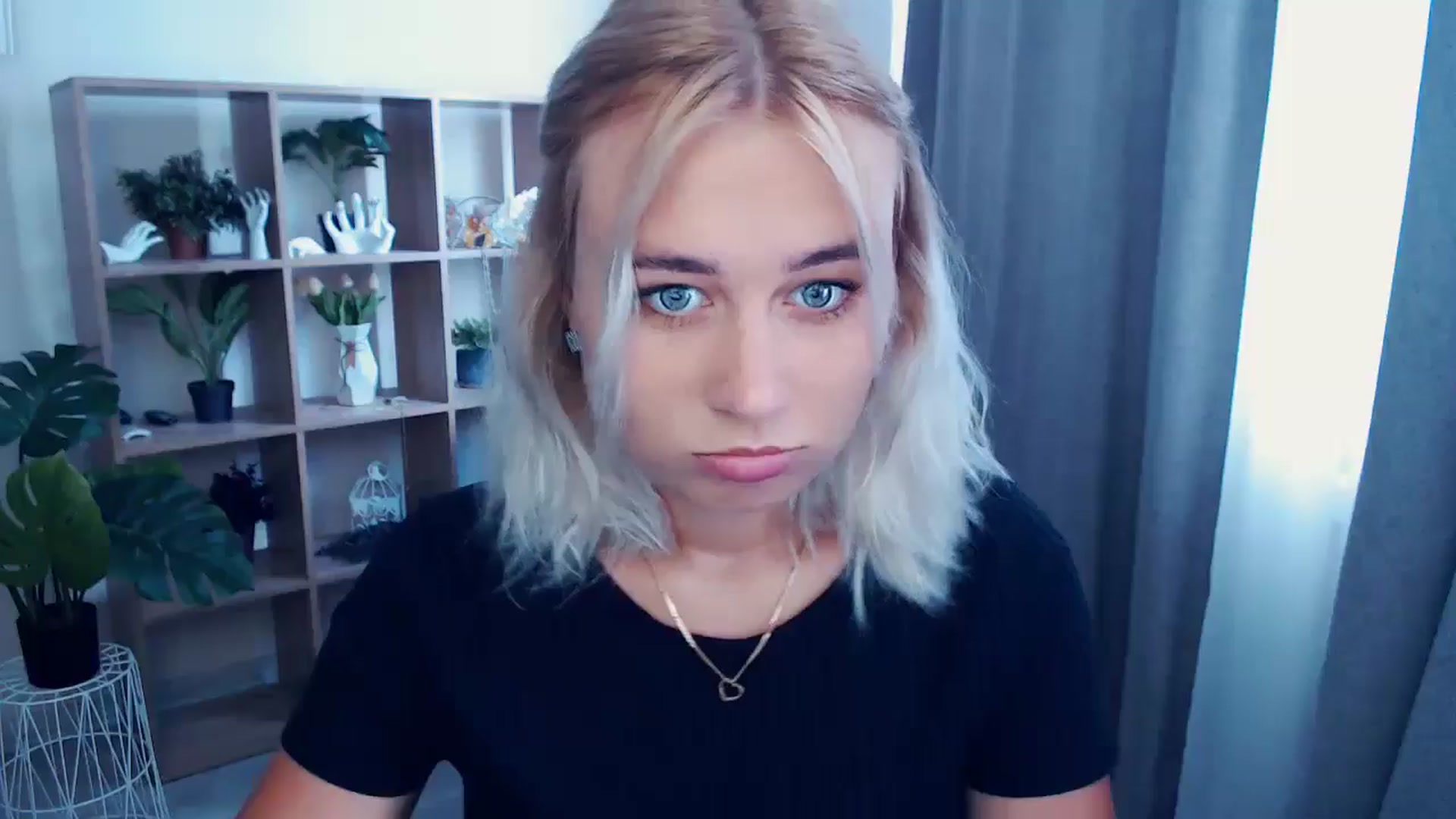 Gallery image thumbnail from Kukla_kolduna's myfreecams stream on, 06/28/2024, 14:51 image 8 of 20