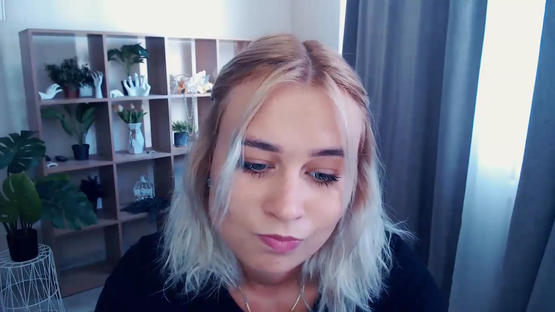Gallery image thumbnail from Kukla_kolduna's myfreecams stream on, 06/28/2024, 14:51 image 13 of 20