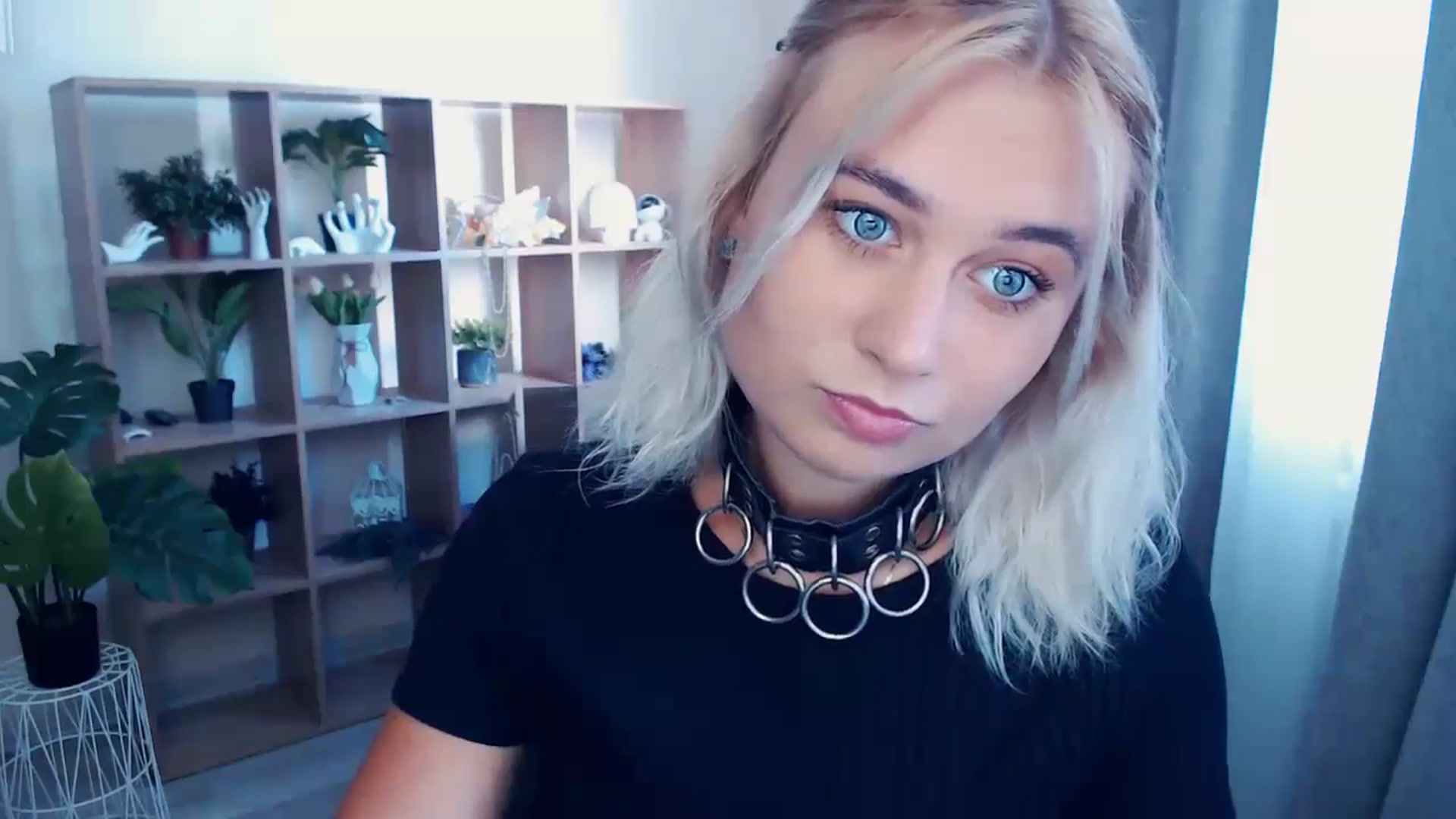 Gallery image thumbnail from Kukla_kolduna's myfreecams stream on, 06/28/2024, 15:28 image 7 of 20