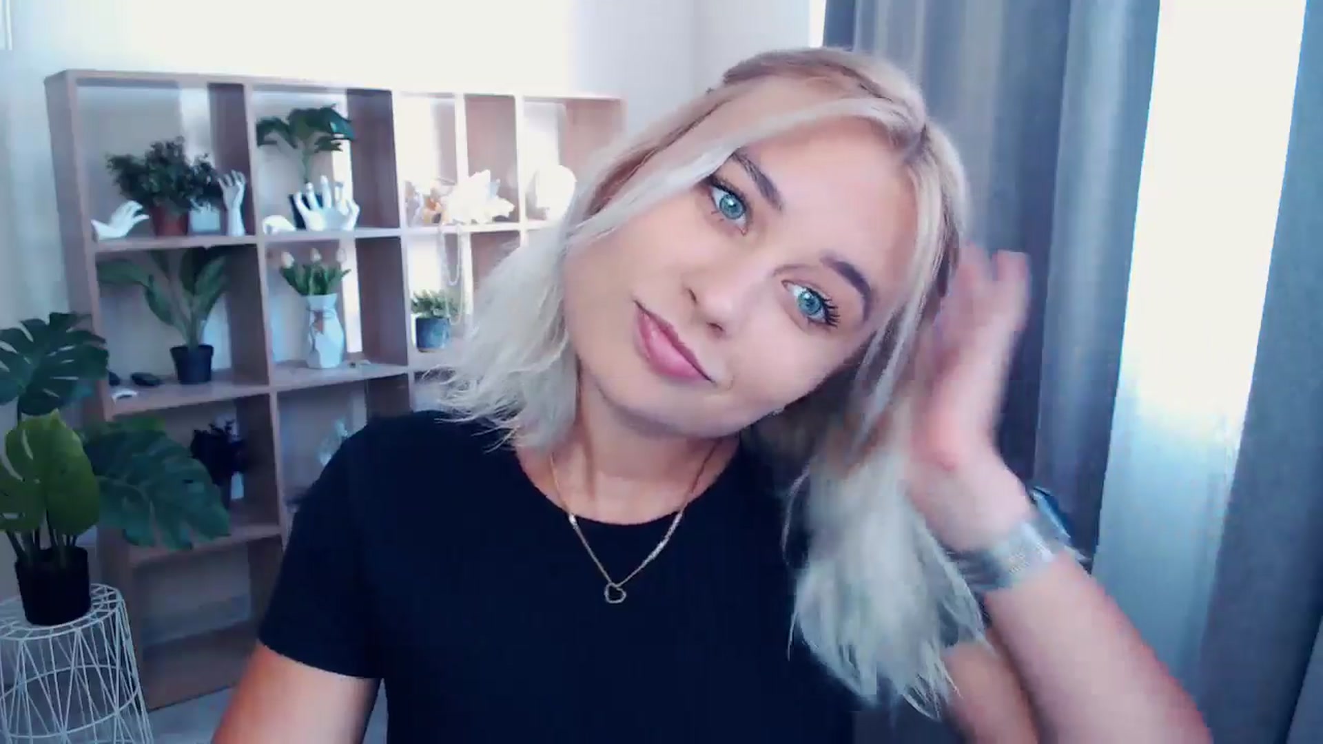 Gallery image thumbnail from Kukla_kolduna's myfreecams stream on, 06/28/2024, 15:28 image 18 of 20