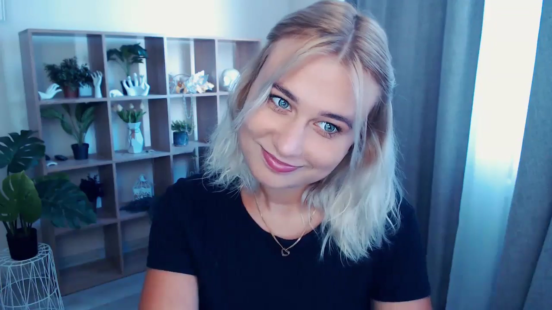Gallery image thumbnail from Kukla_kolduna's myfreecams stream on, 06/28/2024, 15:28 image 5 of 20