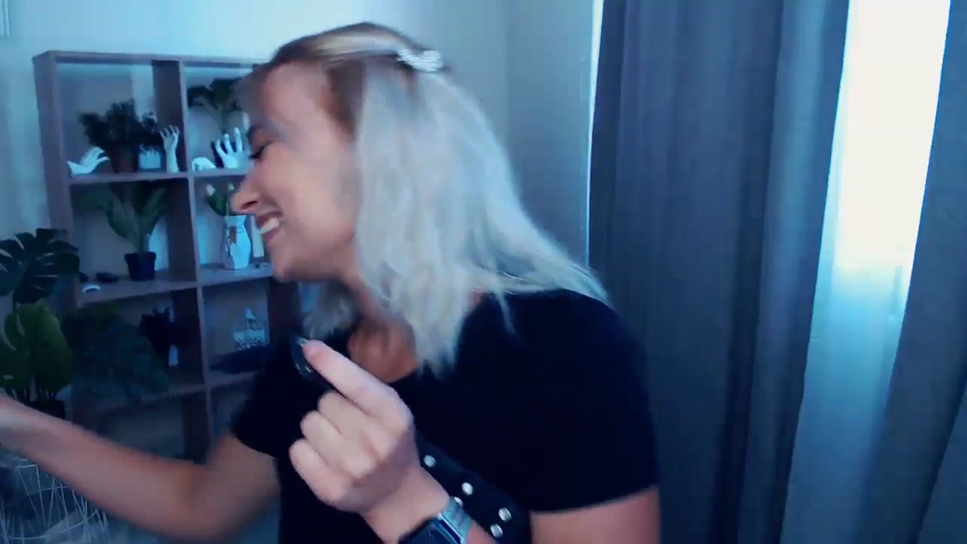 Gallery image thumbnail from Kukla_kolduna's myfreecams stream on, 06/28/2024, 15:28 image 6 of 20