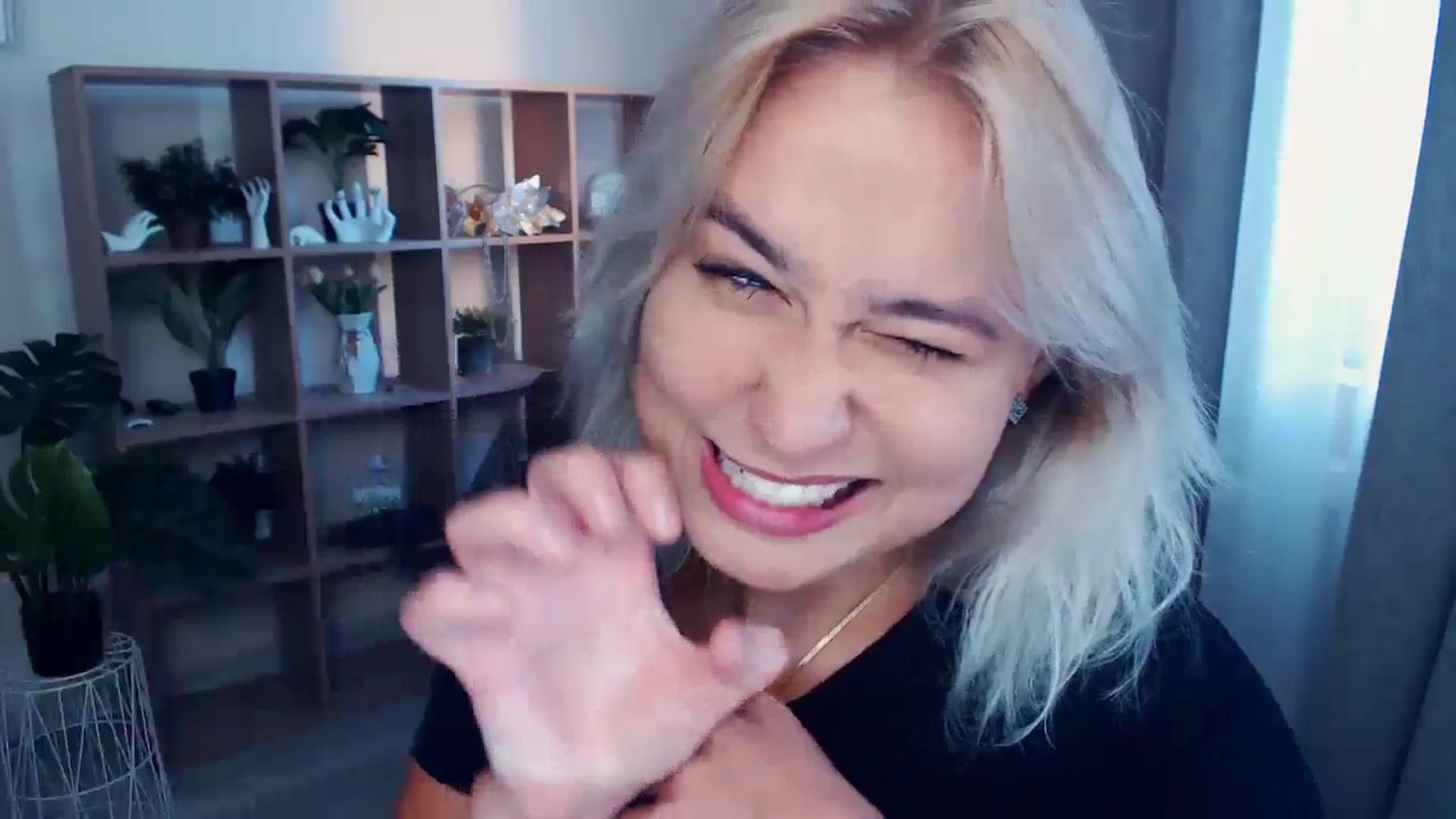 Gallery image thumbnail from Kukla_kolduna's myfreecams stream on, 06/28/2024, 17:42 image 18 of 20