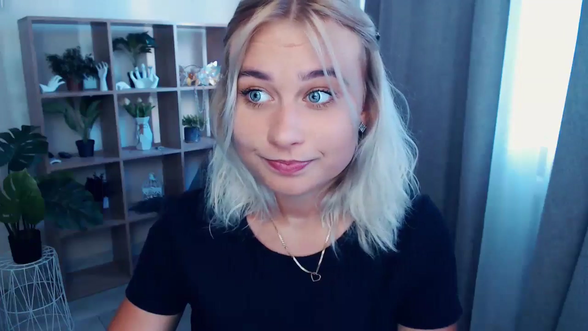 Gallery image thumbnail from Kukla_kolduna's myfreecams stream on, 06/28/2024, 17:42 image 6 of 20