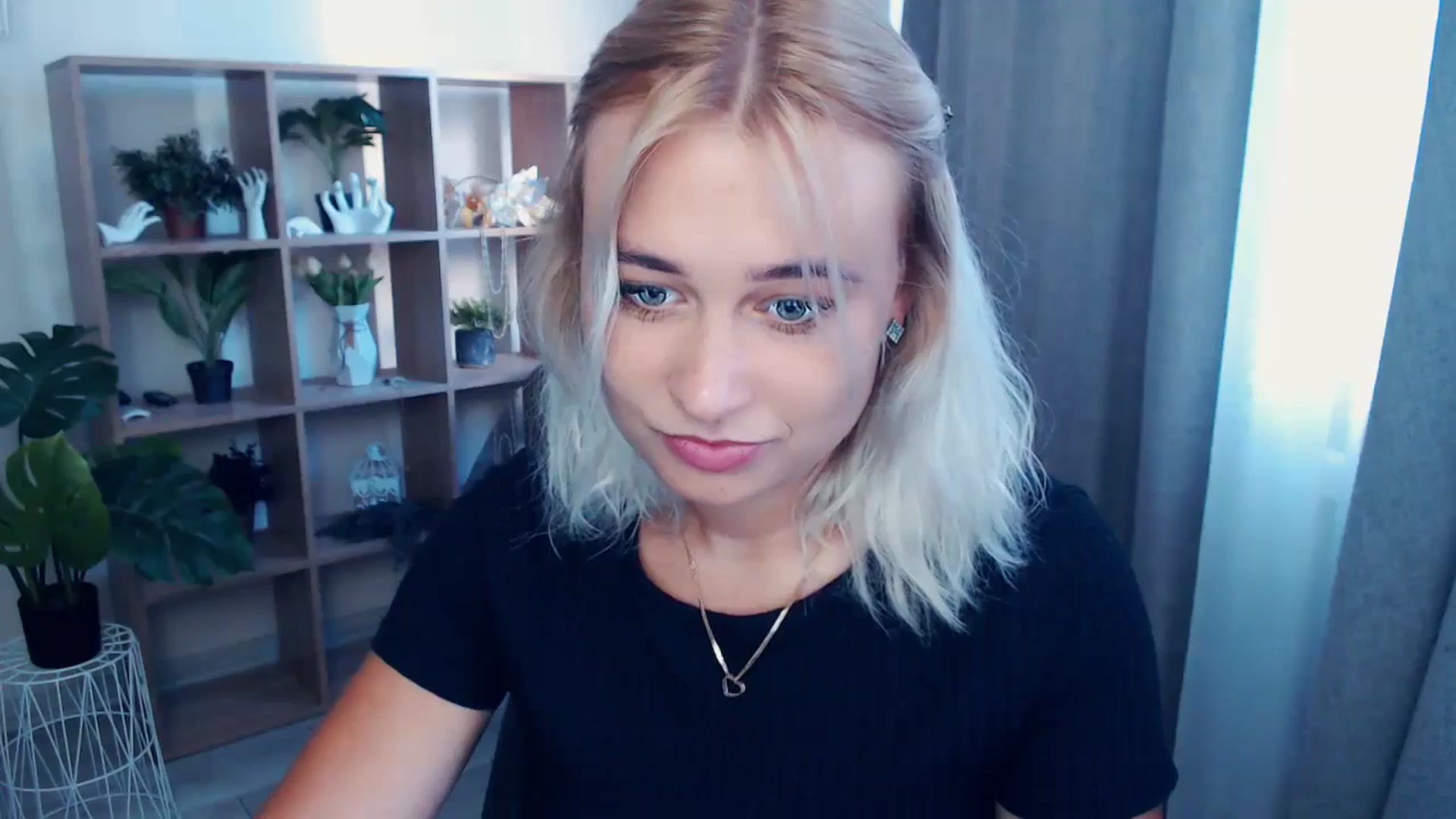 Gallery image thumbnail from Kukla_kolduna's myfreecams stream on, 06/28/2024, 17:42 image 11 of 20