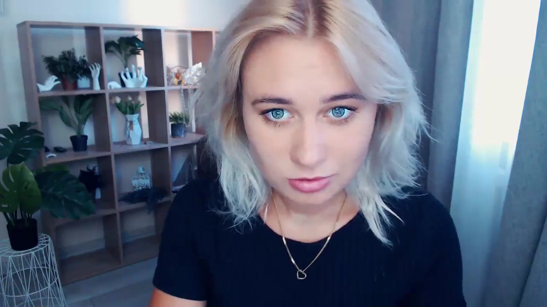 Gallery image thumbnail from Kukla_kolduna's myfreecams stream on, 06/28/2024, 17:42 image 17 of 20