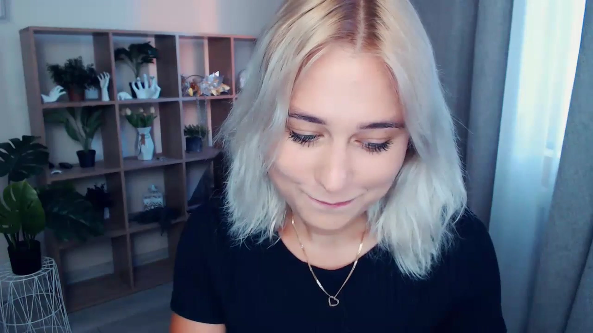 Gallery image thumbnail from Kukla_kolduna's myfreecams stream on, 06/28/2024, 18:02 image 5 of 20