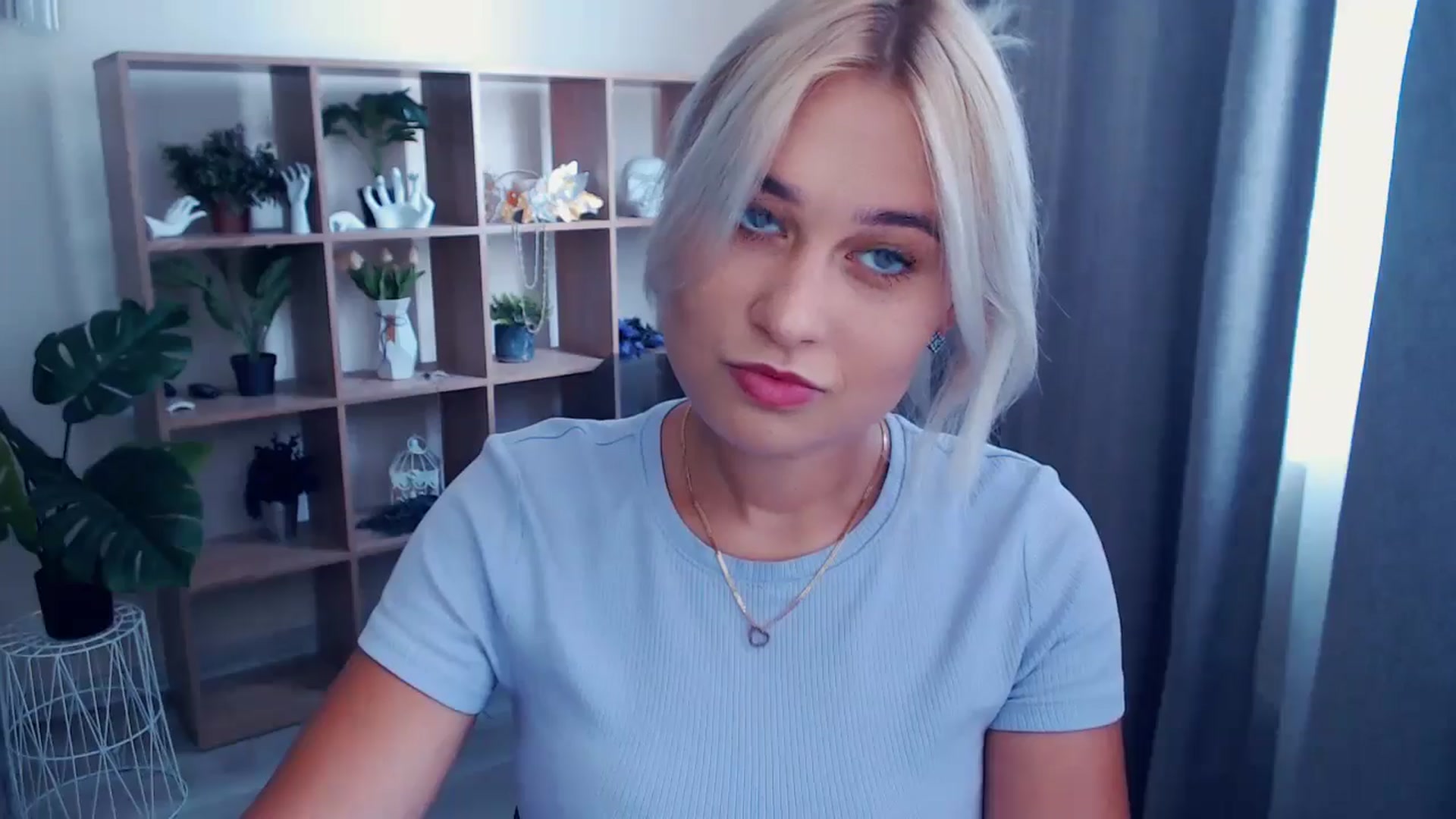 Gallery image thumbnail from Kukla_kolduna's myfreecams stream on, 06/29/2024, 11:12 image 7 of 20