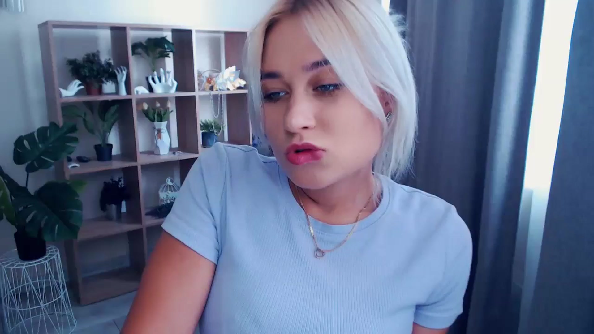 Gallery image thumbnail from Kukla_kolduna's myfreecams stream on, 06/29/2024, 11:12 image 8 of 20