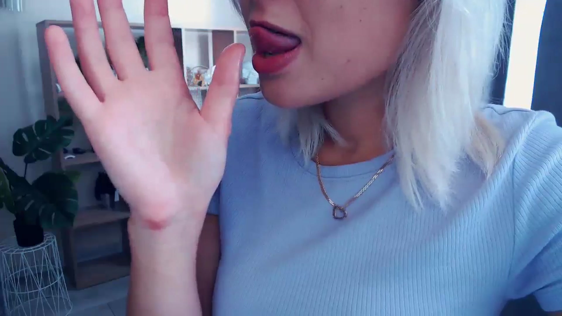 Gallery image thumbnail from Kukla_kolduna's myfreecams stream on, 06/29/2024, 11:42 image 2 of 20