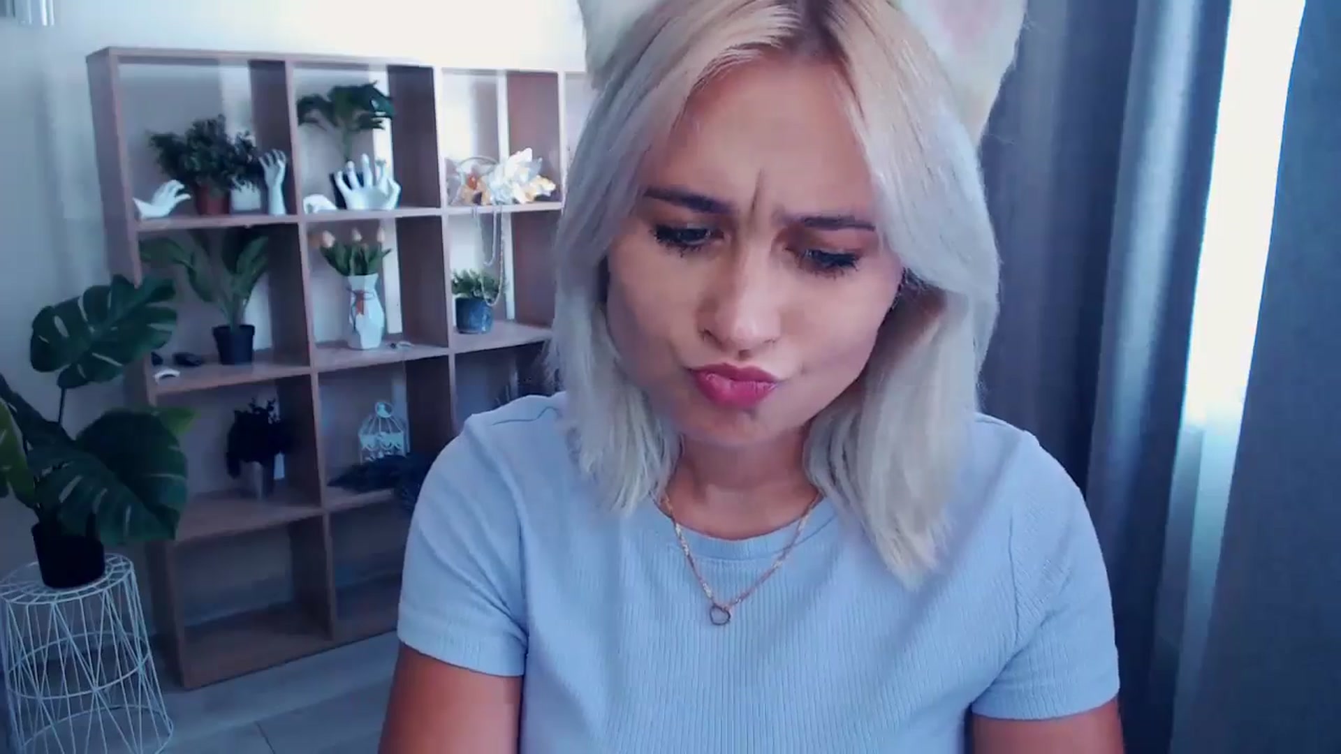 Gallery image thumbnail from Kukla_kolduna's myfreecams stream on, 06/29/2024, 12:23 image 8 of 20
