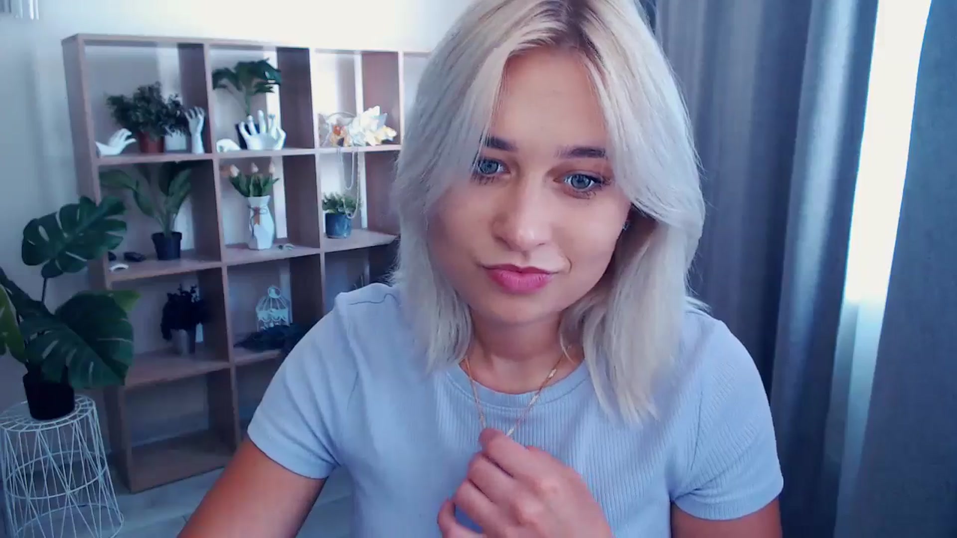 Gallery image thumbnail from Kukla_kolduna's myfreecams stream on, 06/29/2024, 12:23 image 4 of 20