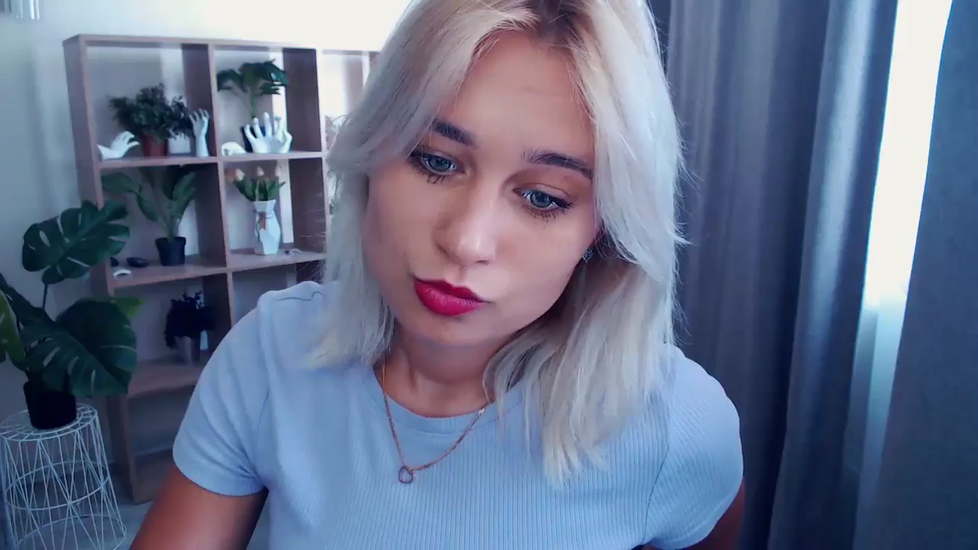 Gallery image thumbnail from Kukla_kolduna's myfreecams stream on, 06/29/2024, 12:23 image 16 of 20