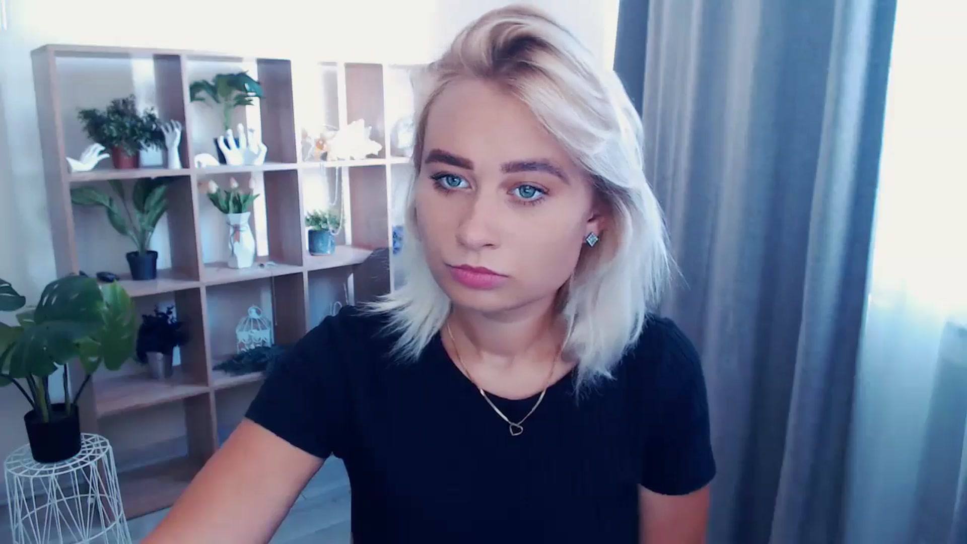 Gallery image thumbnail from Kukla_kolduna's myfreecams stream on, 06/30/2024, 13:43 image 7 of 20