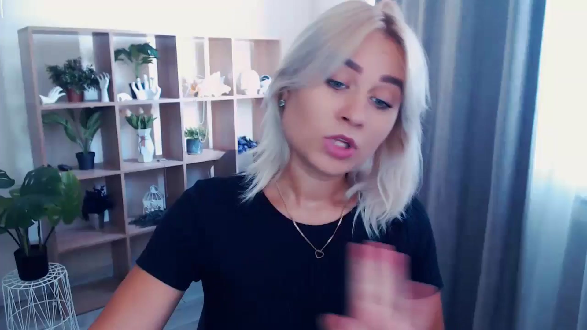 Gallery image thumbnail from Kukla_kolduna's myfreecams stream on, 06/30/2024, 13:43 image 15 of 20