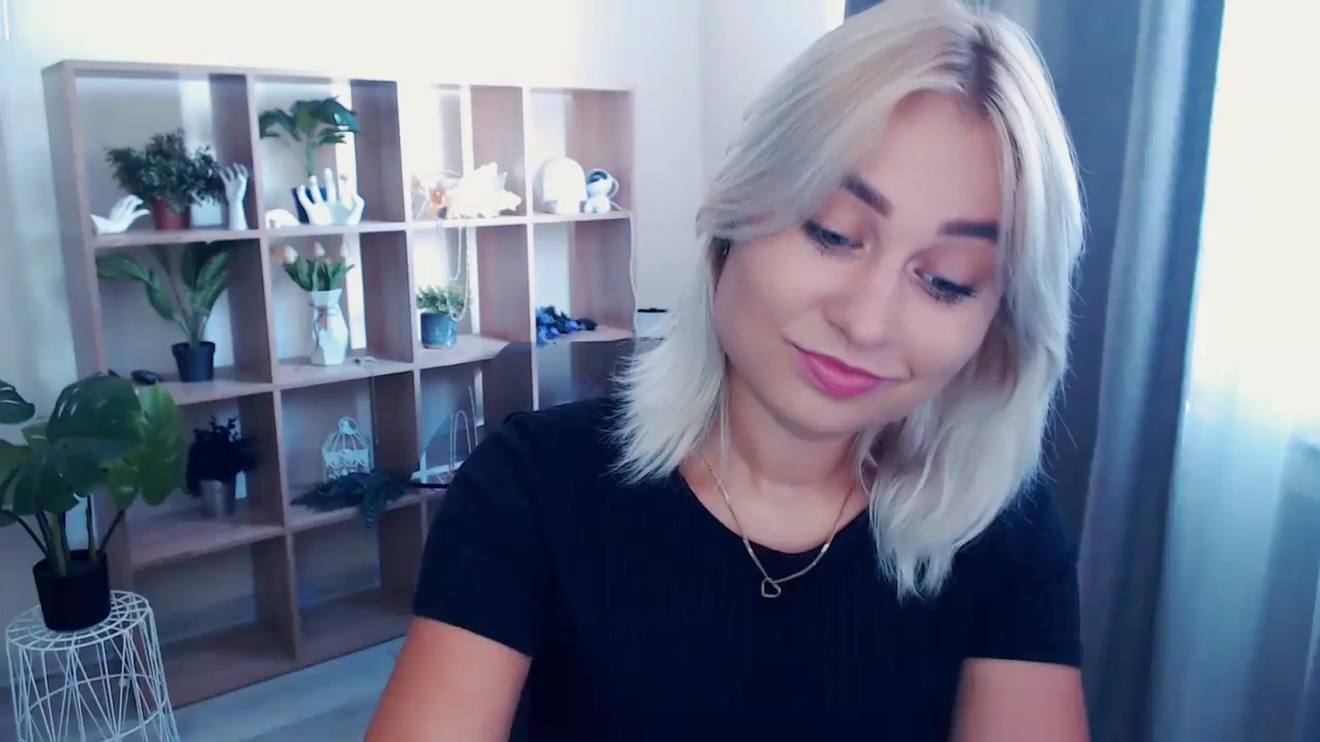 Gallery image thumbnail from Kukla_kolduna's myfreecams stream on, 06/30/2024, 13:43 image 3 of 20