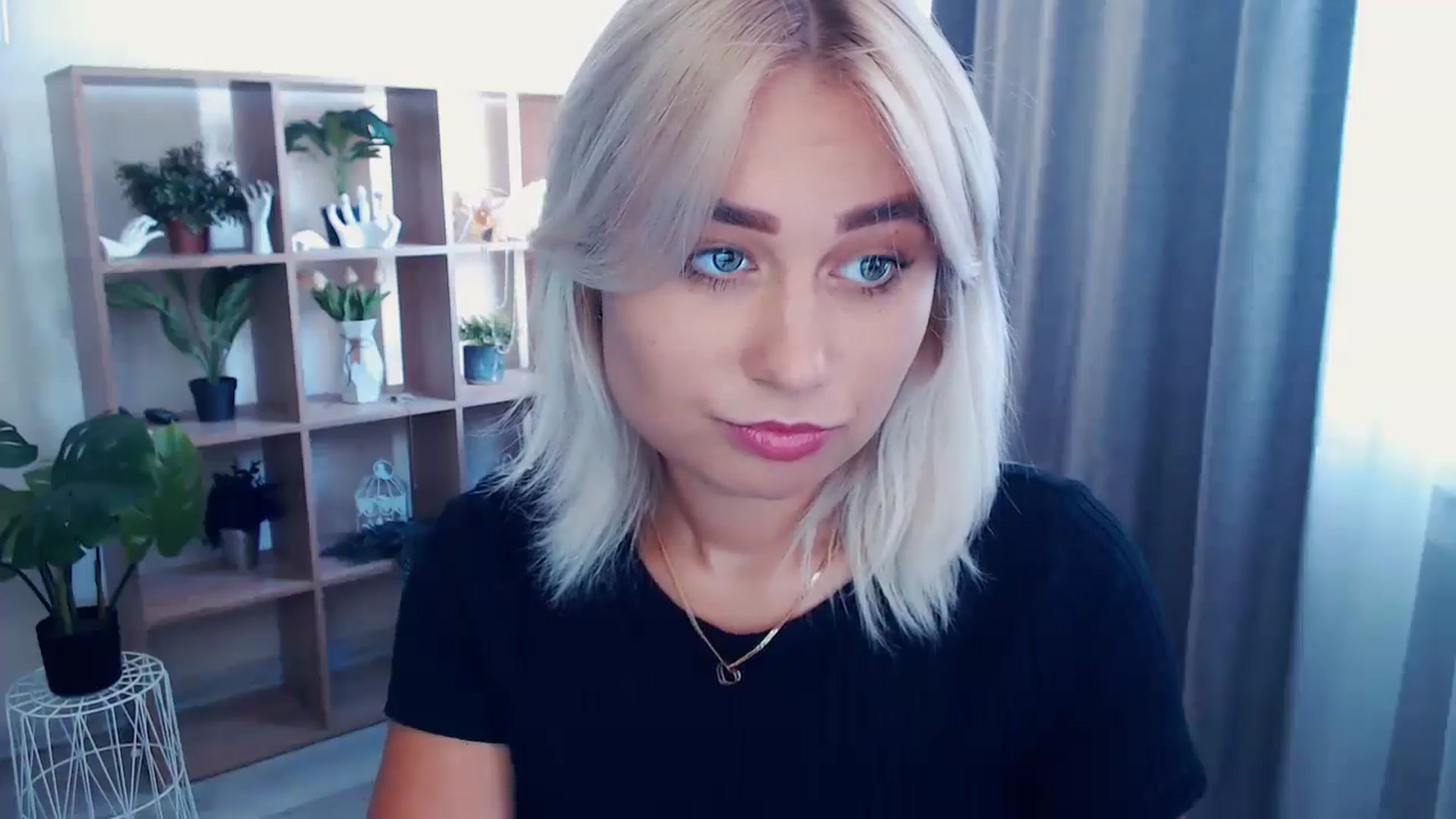 Gallery image thumbnail from Kukla_kolduna's myfreecams stream on, 06/30/2024, 14:22 image 15 of 20