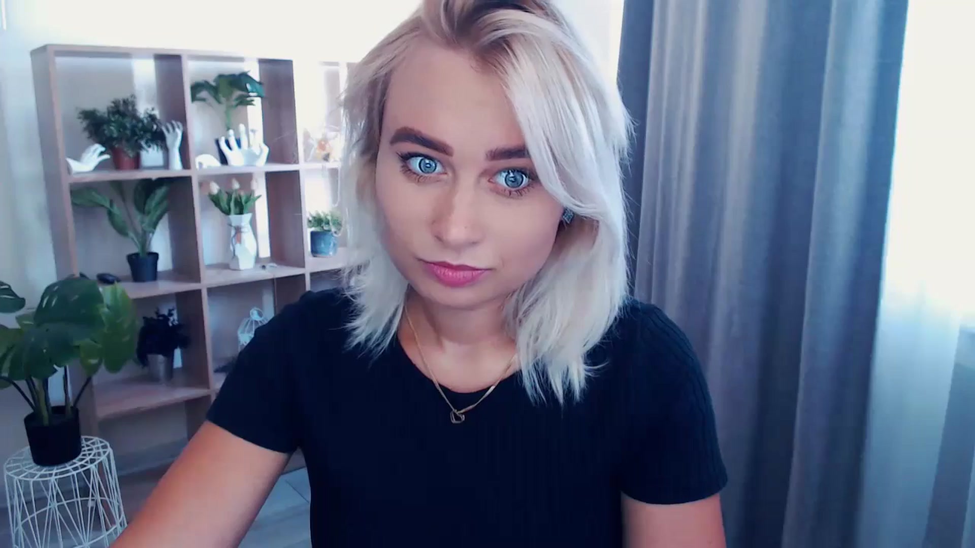 Gallery image thumbnail from Kukla_kolduna's myfreecams stream on, 06/30/2024, 14:22 image 4 of 20