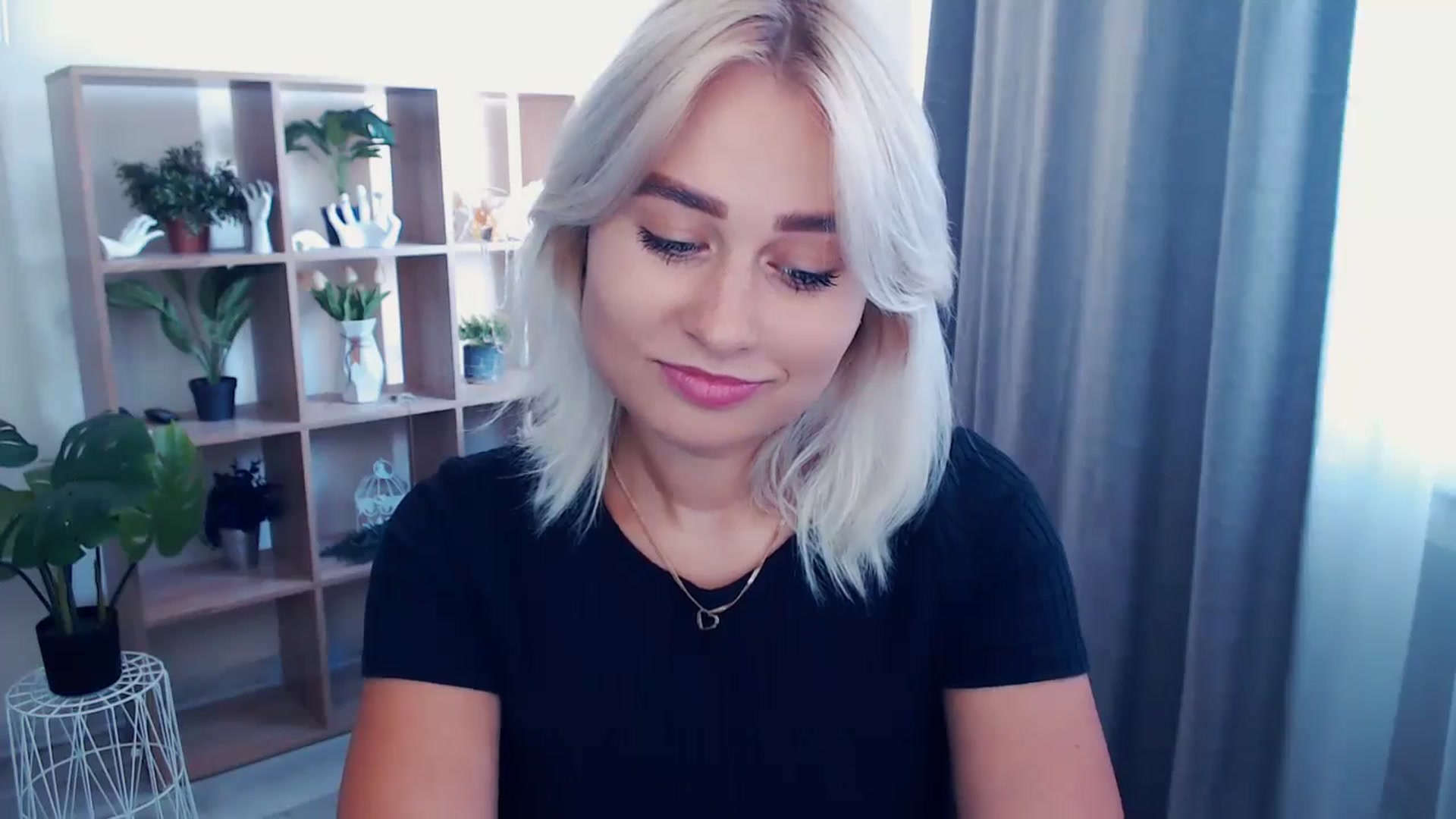 Gallery image thumbnail from Kukla_kolduna's myfreecams stream on, 06/30/2024, 14:22 image 5 of 20