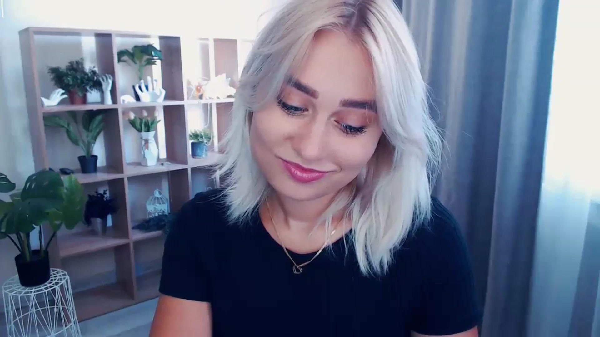 Gallery image thumbnail from Kukla_kolduna's myfreecams stream on, 06/30/2024, 14:22 image 10 of 20