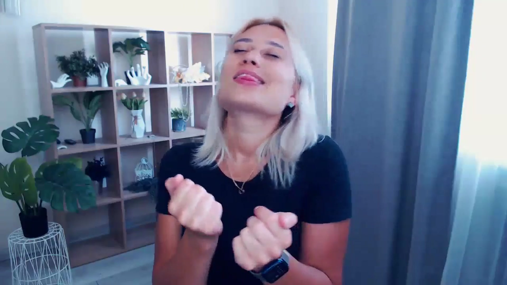 Gallery image thumbnail from Kukla_kolduna's myfreecams stream on, 07/04/2024, 11:52 image 7 of 20