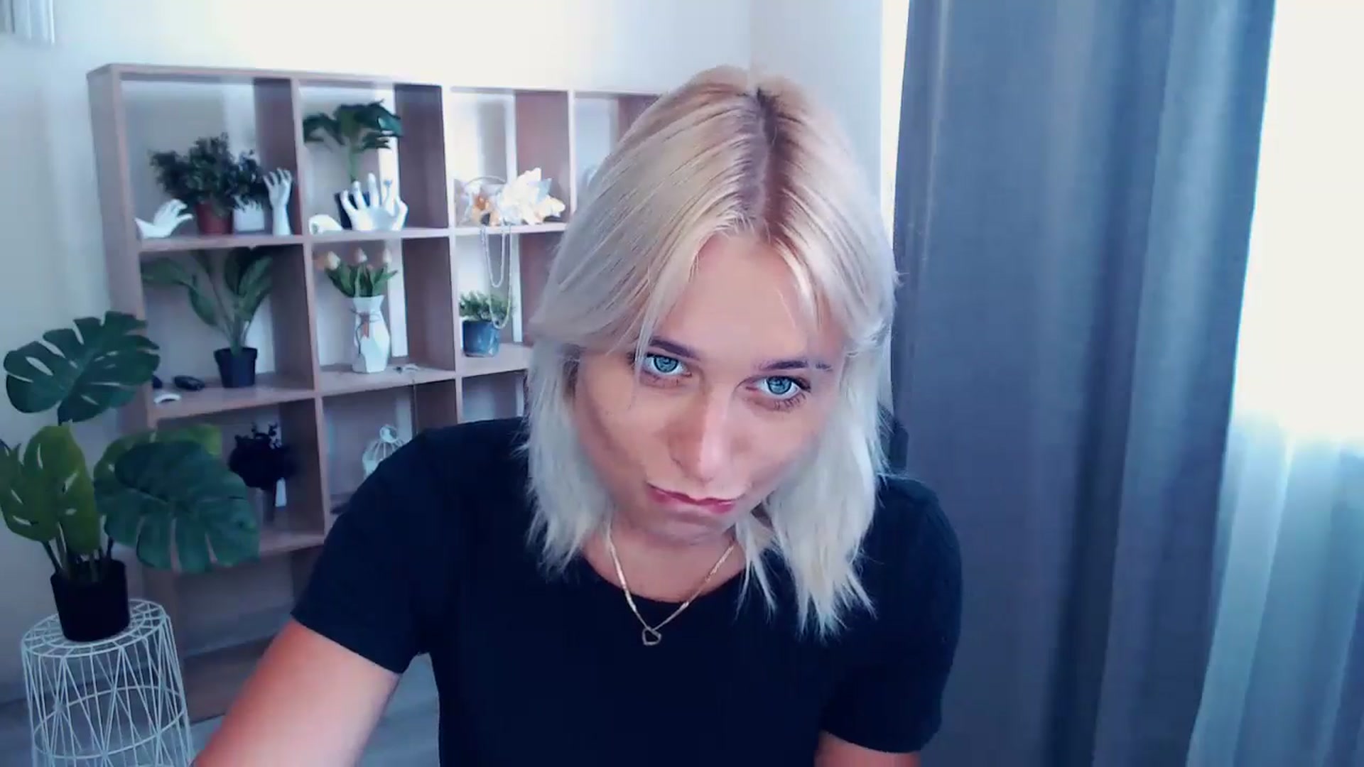 Gallery image thumbnail from Kukla_kolduna's myfreecams stream on, 07/04/2024, 11:52 image 3 of 20