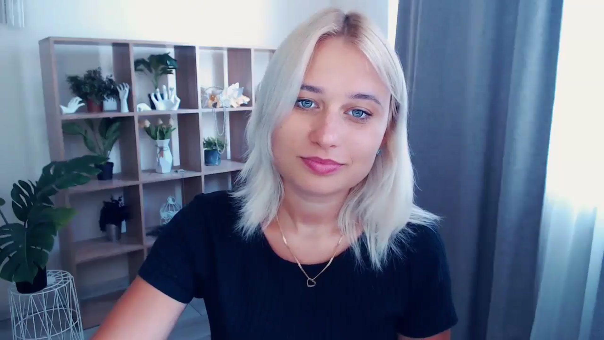 Gallery image thumbnail from Kukla_kolduna's myfreecams stream on, 07/04/2024, 13:51 image 11 of 20