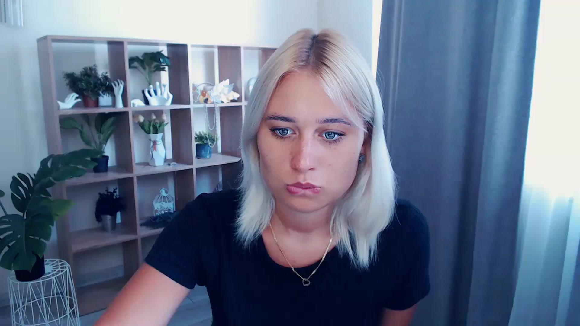 Gallery image thumbnail from Kukla_kolduna's myfreecams stream on, 07/04/2024, 13:51 image 18 of 20