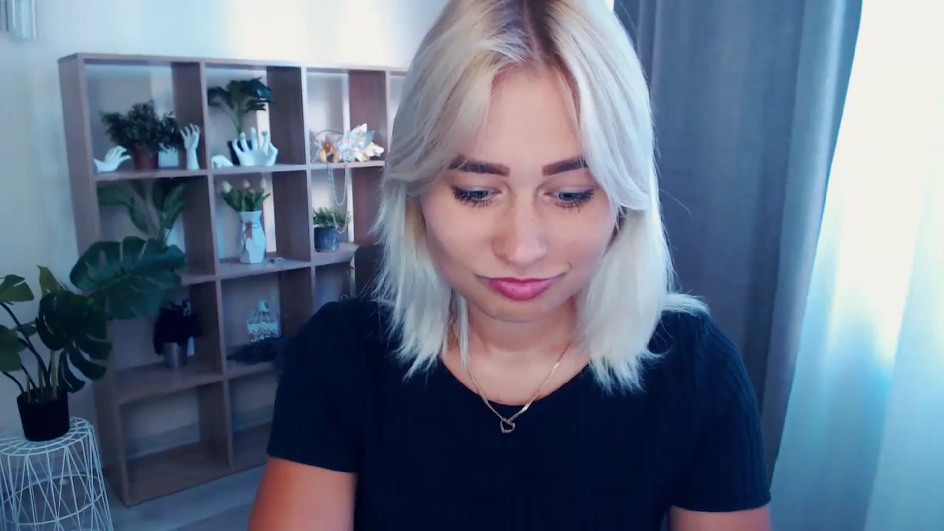 Gallery image thumbnail from Kukla_kolduna's myfreecams stream on, 07/05/2024, 16:49 image 18 of 20
