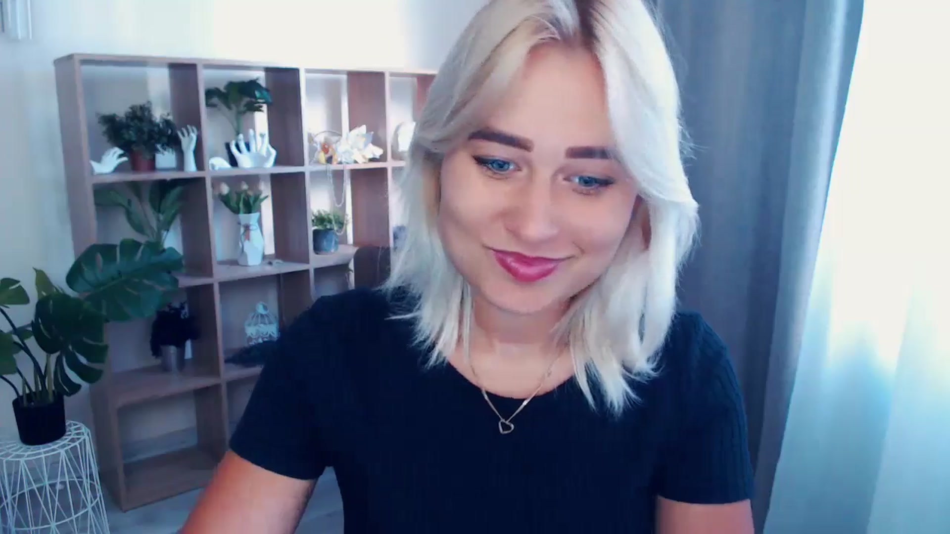 Gallery image thumbnail from Kukla_kolduna's myfreecams stream on, 07/05/2024, 16:49 image 9 of 20